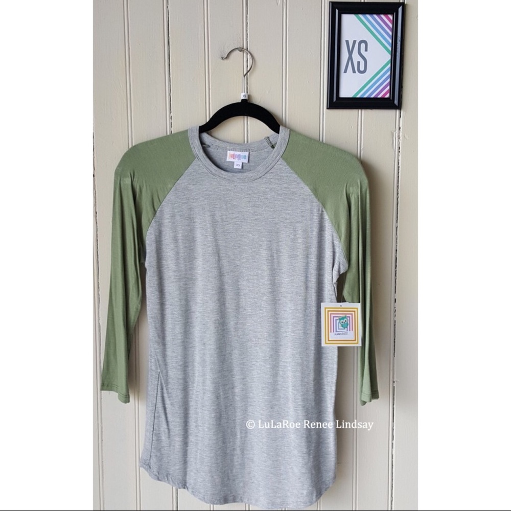 BNWT Lularoe Randy Tee